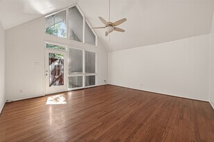 615 Kipling St in Houston, TX - Building Photo