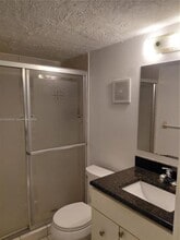 1700 NW 58th Ter, Unit 1C in Sunrise, FL - Building Photo - Building Photo
