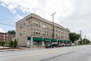 13433 Detroit Ave in Lakewood, OH - Building Photo