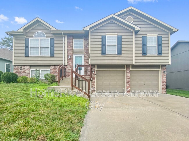 property at 628 NE 99th St