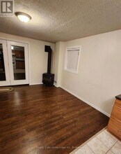 276 Watson Pkwy N in Guelph, ON - Building Photo - Building Photo