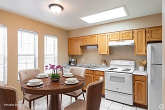 Country Crest Apartment Homes in Las Cruces, NM - Foto de edificio - Building Photo