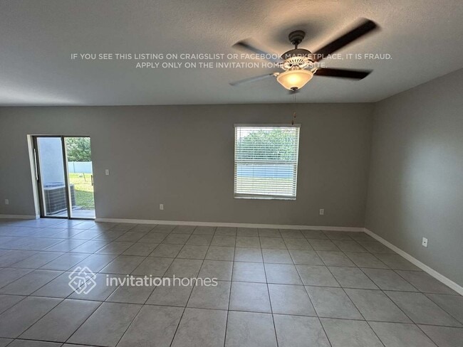 2262 Jungle Dr in Ruskin, FL - Building Photo - Building Photo