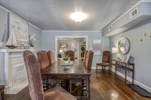 3402 Gillham Rd in Kansas City, MO - Building Photo