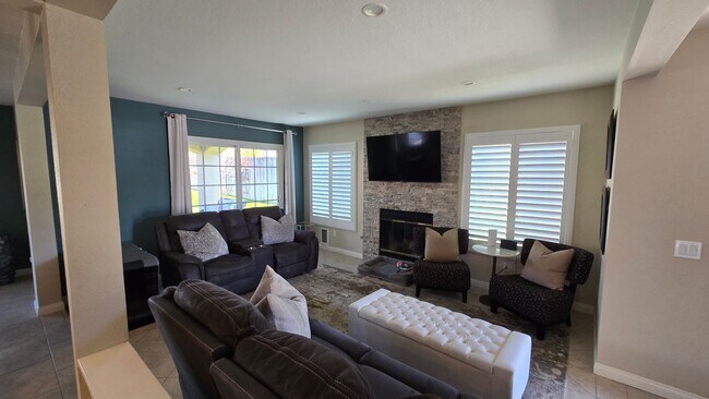 10978 Cool Lake Terrace in San Diego, CA - Building Photo - Building Photo