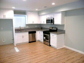 1431 S Beacon St in Los Angeles, CA - Building Photo