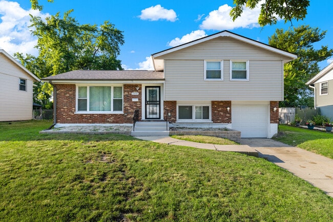 property at 3308 Birchwood Dr