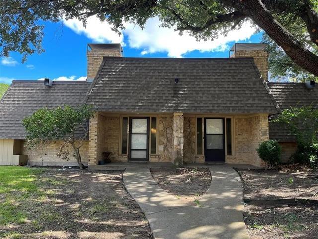 2214 Vanderbilt Ct in Denton, TX - Building Photo