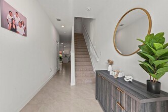 864 NW 3rd Terrace in Pompano Beach, FL - Building Photo - Building Photo