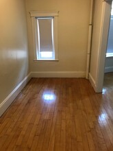 1824 Beacon St, Unit 1 in Brookline, MA - Building Photo - Building Photo
