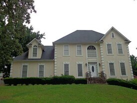 1294 Sweet Bottom Ct SW in Marietta, GA - Building Photo