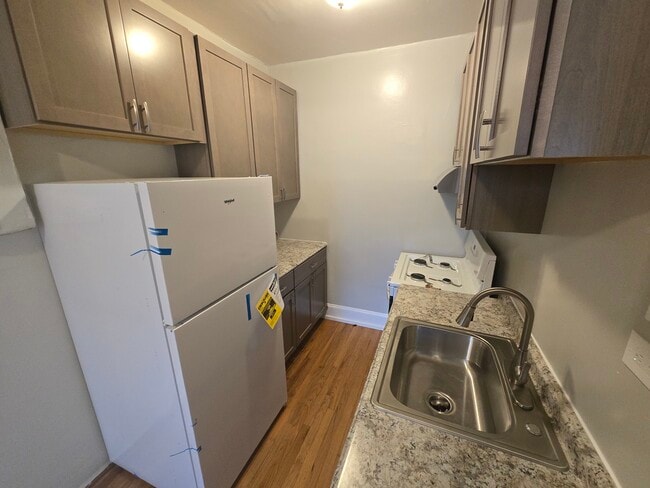 3412 W Montrose Ave in Chicago, IL - Building Photo - Building Photo