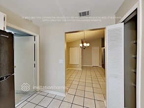 4004 Levonshire Pl in Valrico, FL - Building Photo - Building Photo
