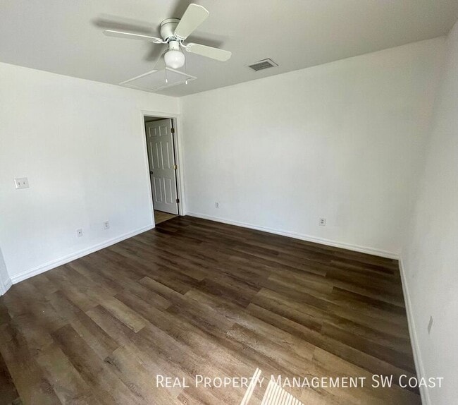 1135 Harry Ave S in Lehigh Acres, FL - Building Photo - Building Photo