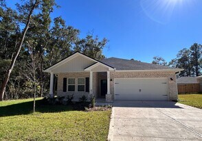118 Azalea Dr in Freeport, FL - Building Photo