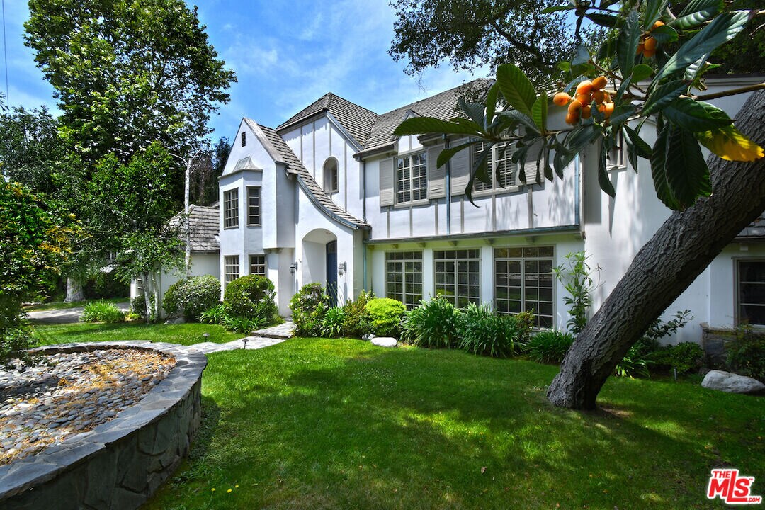 3254 Oakdell Rd in Los Angeles, CA - Building Photo