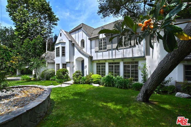 property at 3254 Oakdell Rd