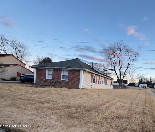 2 Medley Ln in Willingboro, NJ - Building Photo - Building Photo