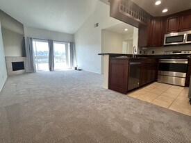 6737 Friars Rd in San Diego, CA - Building Photo