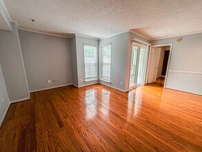 1504 Lincoln Way in McLean, VA - Building Photo - Building Photo