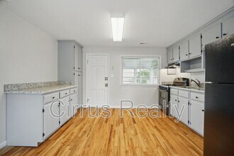 50 N Mary Peake Blvd in Hampton, VA - Building Photo - Building Photo