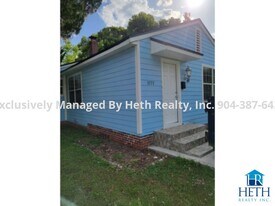 3777 S Lilly Rd in Jacksonville, FL - Building Photo