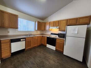 6655 Dublin Loop W in Colorado Springs, CO - Building Photo - Building Photo
