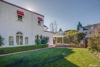 2627 Hale Dr in Burlingame, CA - Building Photo - Building Photo