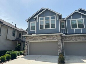 187 Moon Dance Ct in Conroe, TX - Building Photo - Building Photo