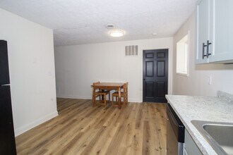 13949 Compton Rd in Dixon, MO - Building Photo - Building Photo