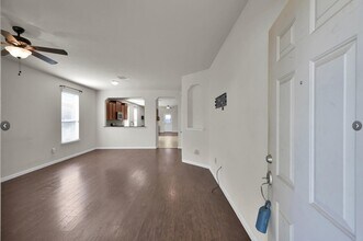 19307 Midnight Glen Dr in Cypress, TX - Foto de edificio - Building Photo