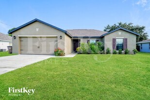 1117 SE 18th Terrace in Cape Coral, FL - Building Photo