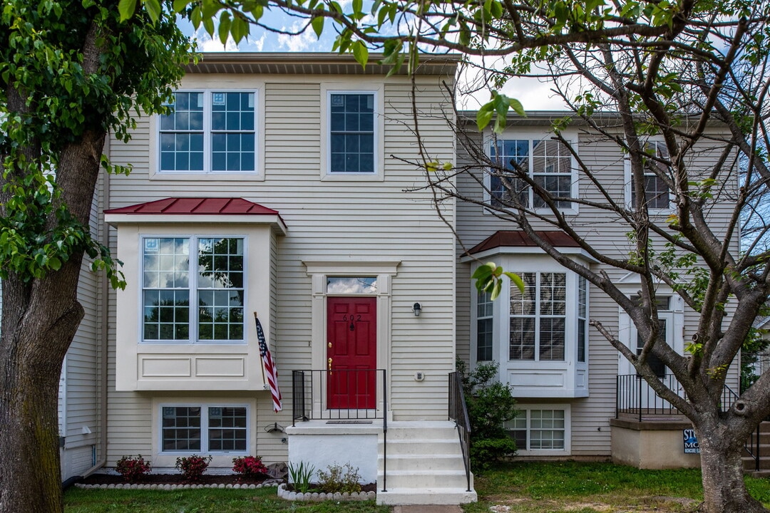 602 Stafford Glen Ct in Stafford, VA - Building Photo