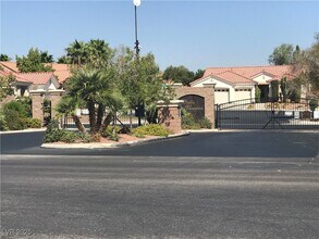 10629 Bella Ordaz Way in Las Vegas, NV - Building Photo - Building Photo