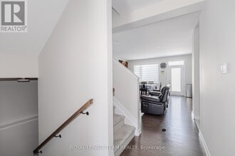 621 Alopex Row in Ottawa, ON - Building Photo - Building Photo