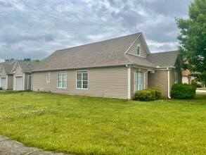 2174 Parsons Dr in Moody, AL - Building Photo - Building Photo