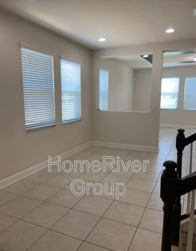 10411 Flagstaff Falls Ave in Riverview, FL - Building Photo - Building Photo