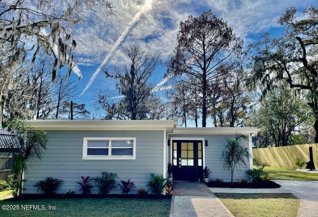 2252 Lake Shore Blvd in Jacksonville, FL - Building Photo