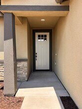 3926 W Delaware Ave in Visalia, CA - Building Photo - Building Photo