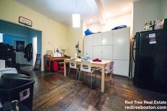 52 Fenway, Unit 2 in Boston, MA - Foto de edificio - Building Photo