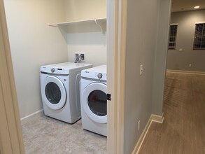 161 Coyote Brush in Irvine, CA - Building Photo - Building Photo