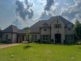 4435 Chestnut Hill Dr in Collierville, TN - Building Photo