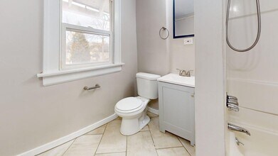 327 Black St in Akron, OH - Building Photo - Building Photo