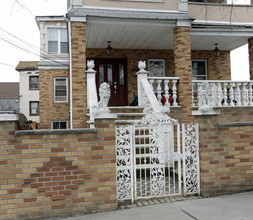 737 Post Ave in Staten Island, NY - Building Photo - Building Photo