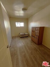 1058 W 42nd Pl in Los Angeles, CA - Building Photo - Building Photo