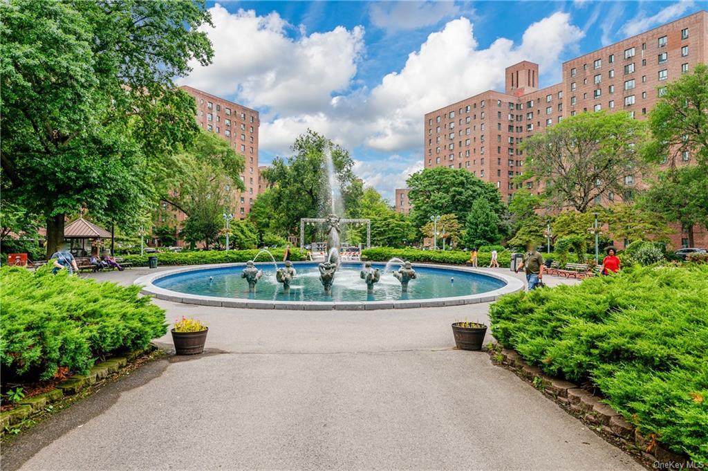 1675 Metropolitan Ave-Unit -5E in Bronx, NY - Building Photo