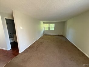 504 Village Blvd N in Baldwinsville, NY - Building Photo - Building Photo