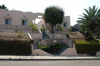 272 S Coronado St in Los Angeles, CA - Building Photo - Building Photo