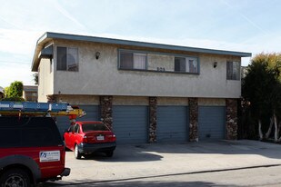 909 Orizaba Ave in Long Beach, CA - Building Photo