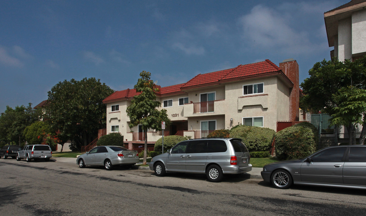 1031 Justin Ave in Glendale, CA - Building Photo